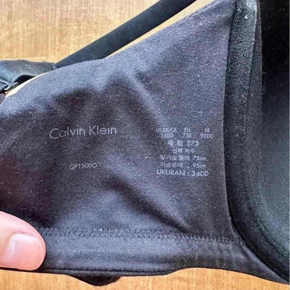 Calvin Klein 34DD Black Bra with Mesh Trim - Picture 10 of 13